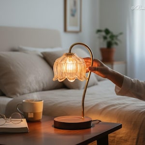 Vintage Flower Glass Table Lamp – Warm, Cozy & Aesthetic Home Decor